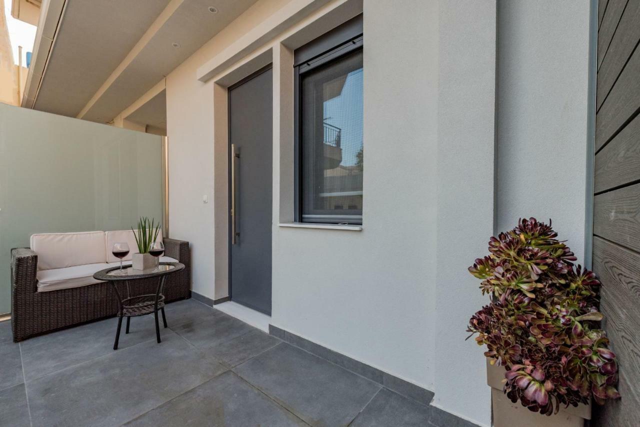 Stylish & Bright Apartment In The City Centre Zakynthos Exterior foto