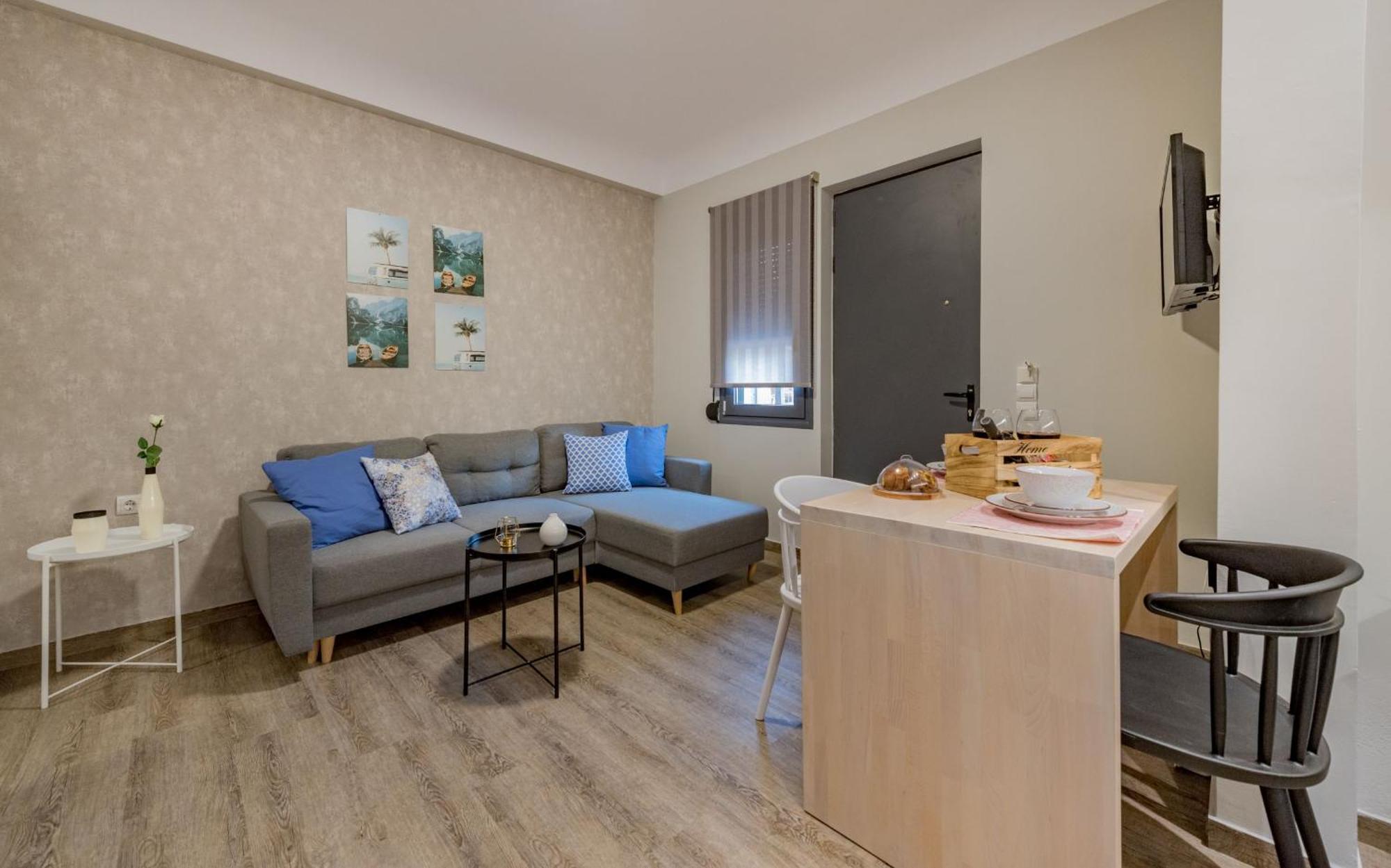 Stylish & Bright Apartment In The City Centre Zakynthos Exterior foto